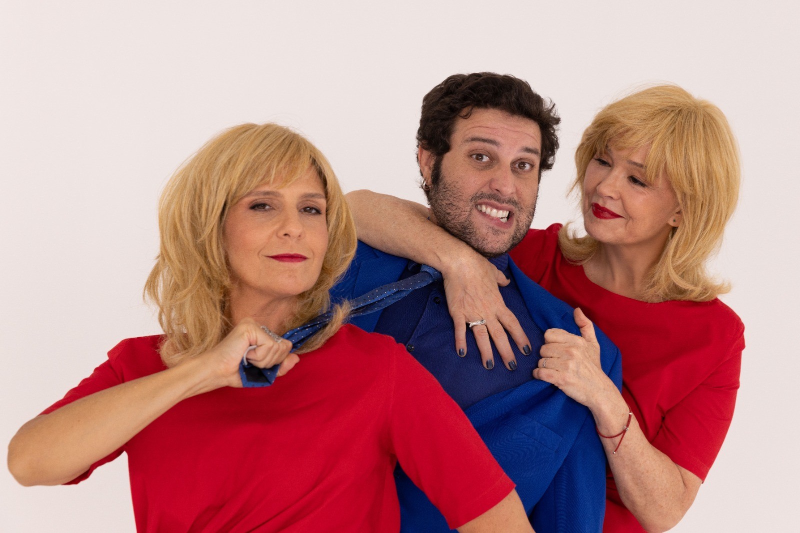 Peça ‘Simples Assim’ chega a Manaus pelo palco do Teatro Amazonas em março