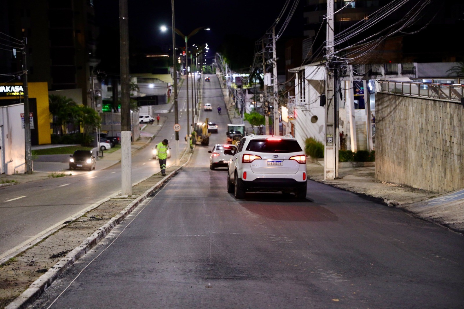 Trecho da Avenida Maceió é liberado após interdição para obras de reparo em Manaus