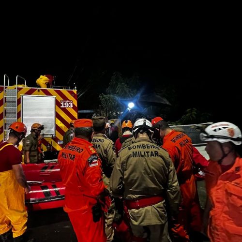 Após forte chuva, homem desaparece em igarapé de Manaus