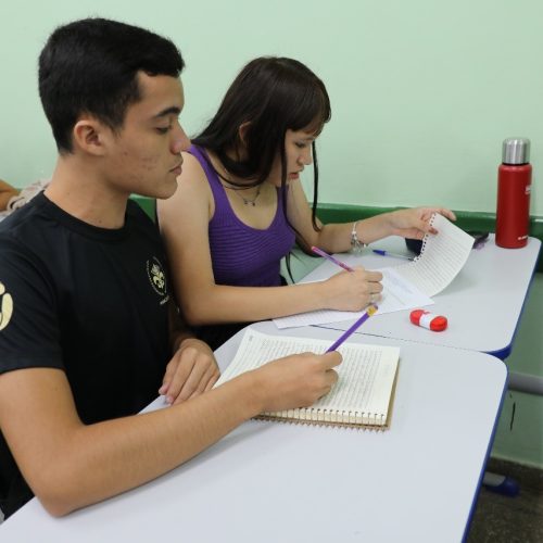 UEA abre inscrições para vagas em pré-vestibular gratuito; veja como participar